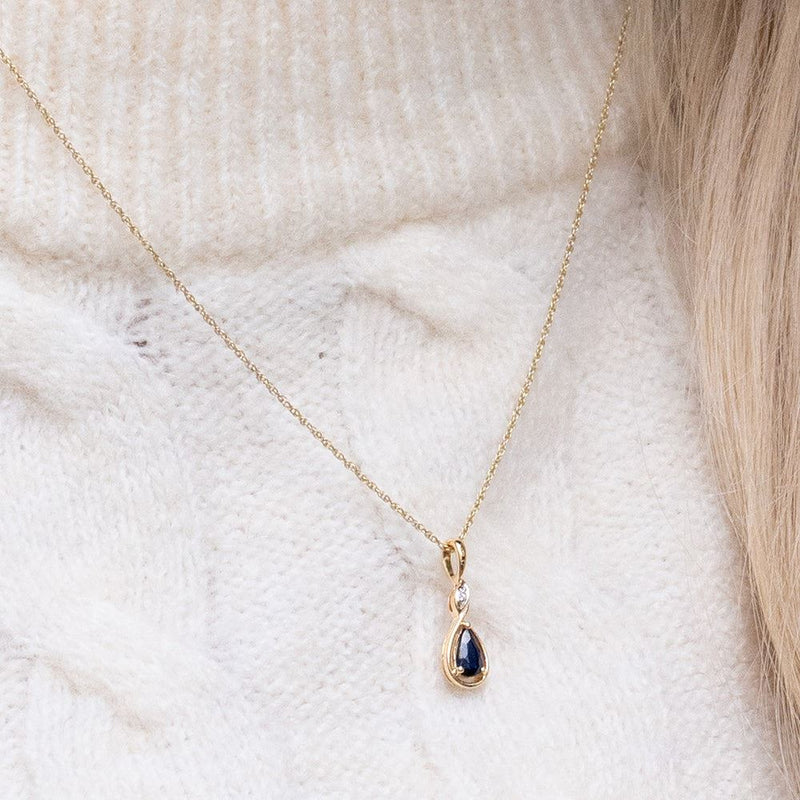 Lumina Emerald-Cut Pendant (Emerald Edition)