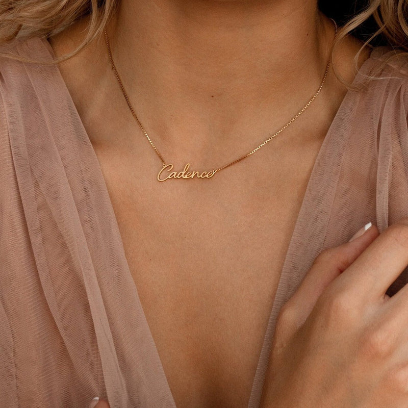 Nella Name Necklace in Box Chain